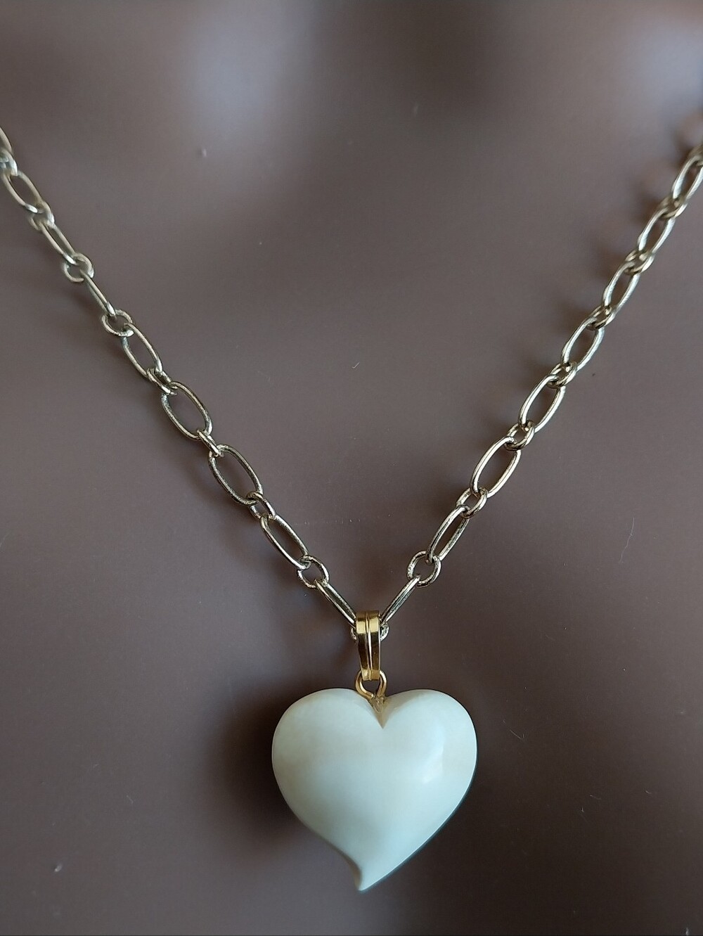Vintage Gold Tone Chain Necklace with Cream Heart Pendant